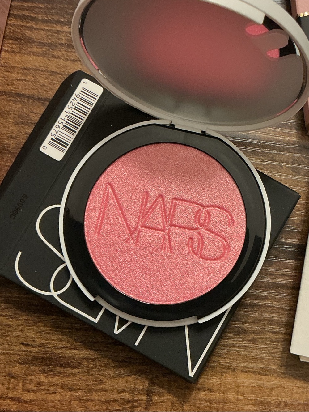 NARS Shimmering lucky in love